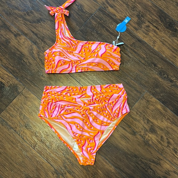 Cupshe Swim Cupshe Two Piece Poshmark